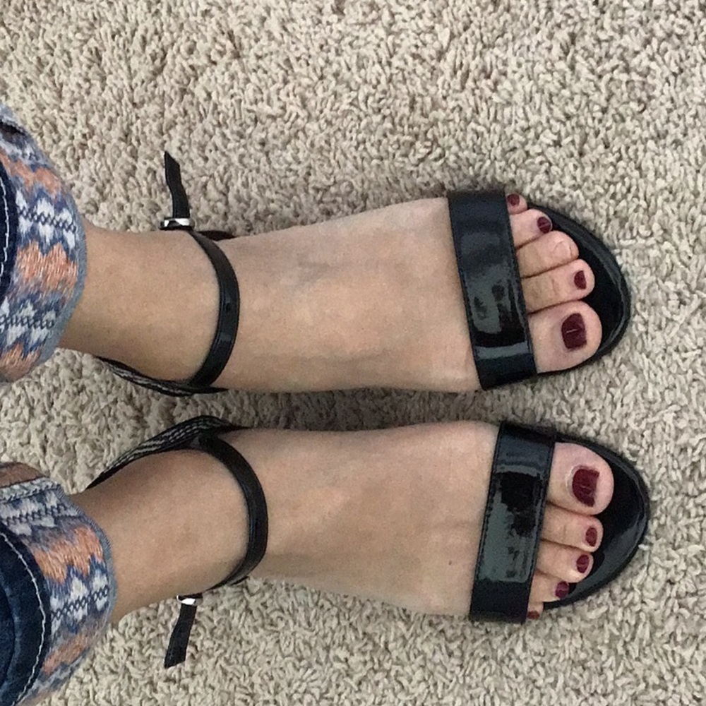 Shoes - Picture 3 of 3